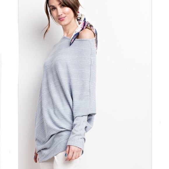 LAST 2! Blue rib knit asymmetrical top - Picture 2 of 4